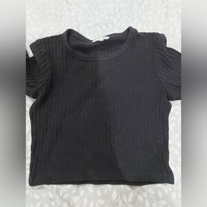 Aritzia Wilfred black ribbed long sleeve cropped sweater